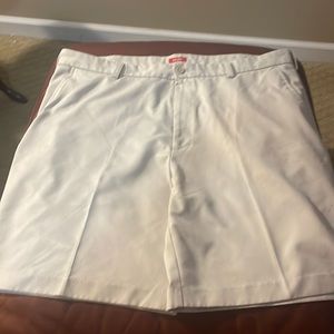 Izod  Flat Front shorts